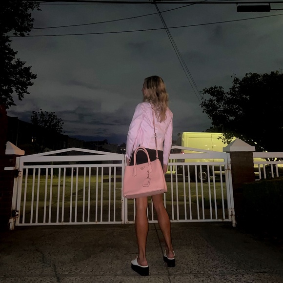 2000s PRADA PINK LEATHER BAG - Picture 1 of 11